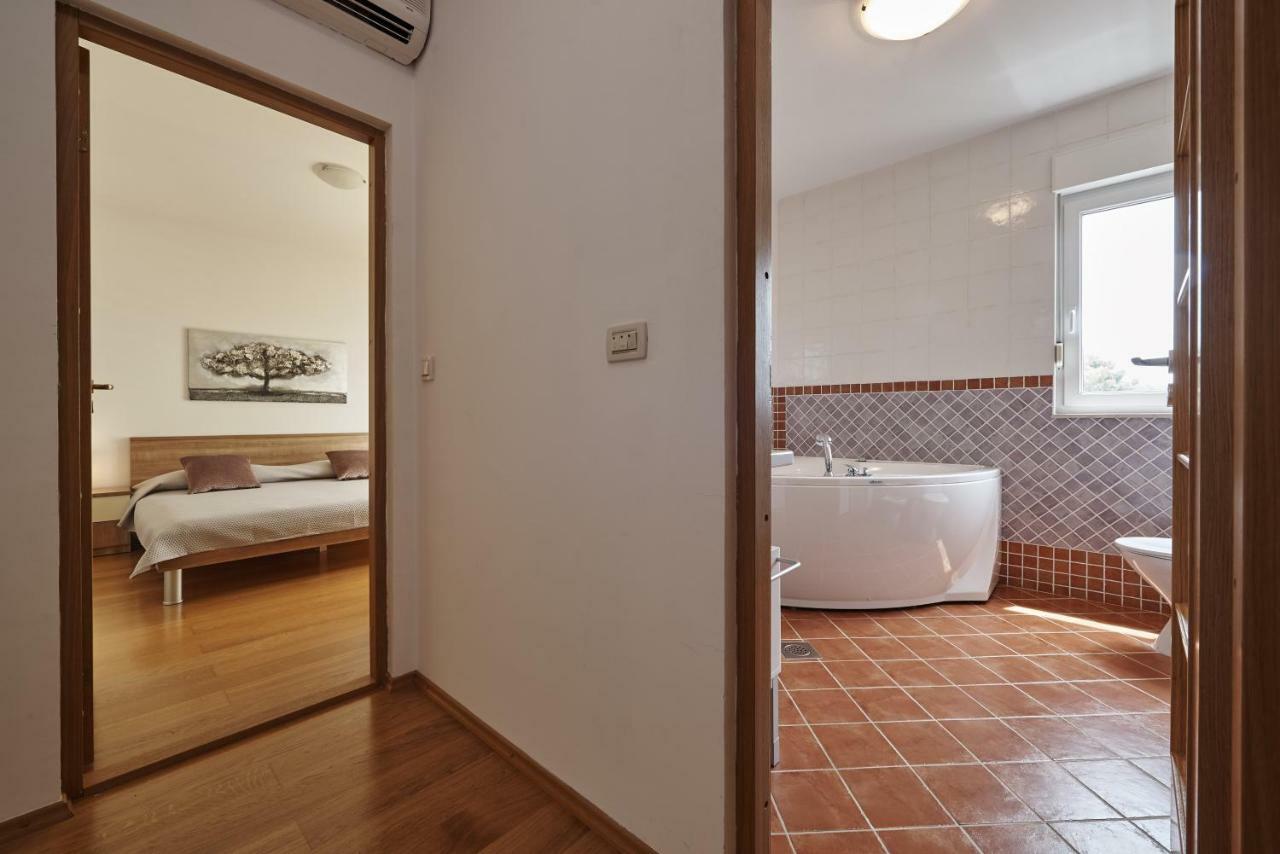 Buonocore Apartment Trogir Exterior photo