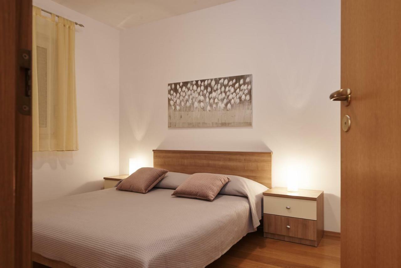 Buonocore Apartment Trogir Exterior photo