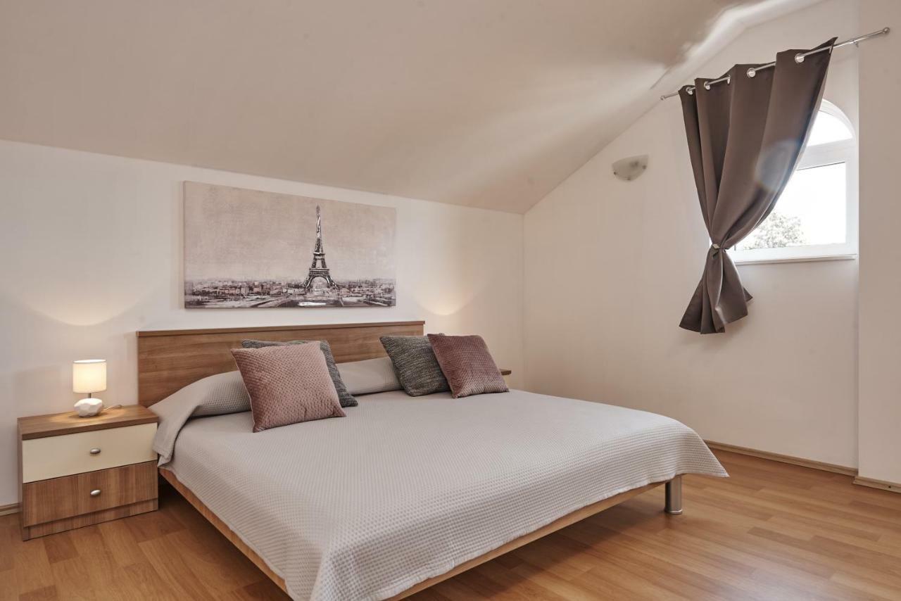 Buonocore Apartment Trogir Exterior photo
